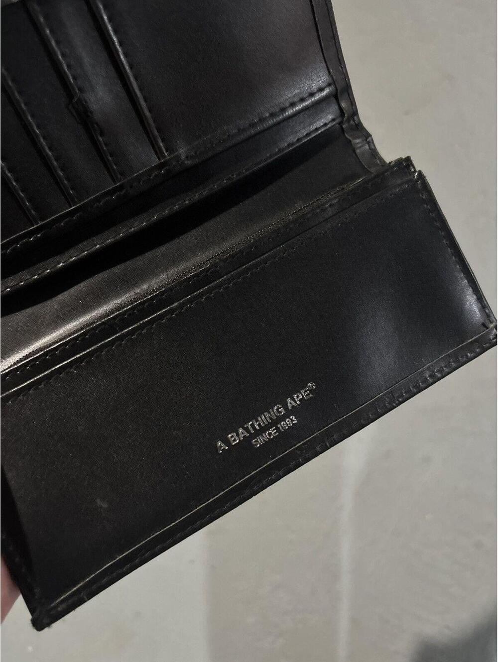 BAPE Long Wallet - Picture 6 of 7